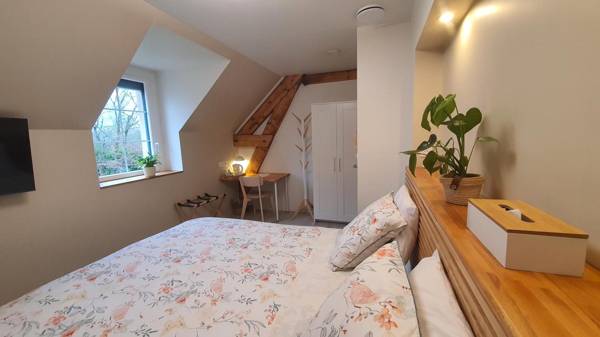 Au Fil De L'Eau Bed & Breakfast La Chapelle-Saint-Aubin Exterior photo